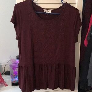 Super cute maroon/brown top with design in middle